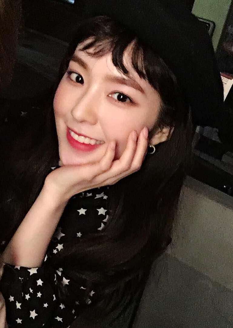 ì…€ì¹´ ëª» ì°ëŠ” ê±¸ë¡œ ìœ ëª…í•œ ì•„ì´ë¦° | ì¸ìŠ¤í‹°ì¦ˆ