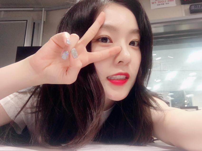 ì…€ì¹´ ëª» ì°ëŠ” ê±¸ë¡œ ìœ ëª…í•œ ì•„ì´ë¦° | ì¸ìŠ¤í‹°ì¦ˆ