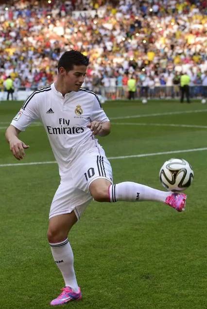 왼발하면 가장 먼저 생각나는 선수는? | 인스티즈