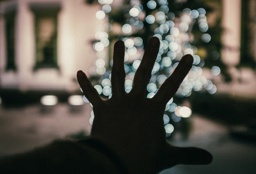  손을 뿌리치는 이유 | 인스티즈