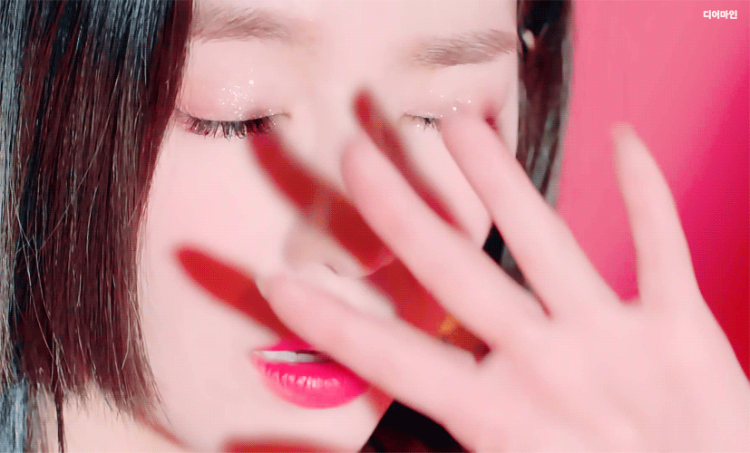 꽃을 단 아이린.gif | 인스티즈