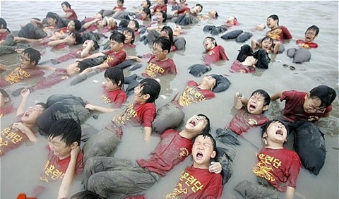 ???: 단합 기른다고 해병대캠프 같은거 가는거 이해 안되지 않니?? | 인스티즈