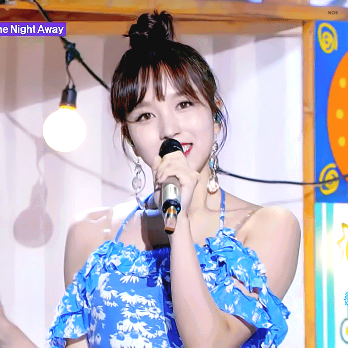 오프숄더입은 트와이스 미나.gif | 인스티즈