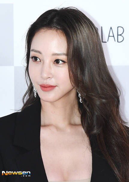 의료사고 이후 공식석상에 모습을 드러낸 한예슬 | 인스티즈