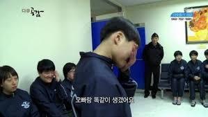 여군이 머리 깎고 우는 이유.jpg | 인스티즈