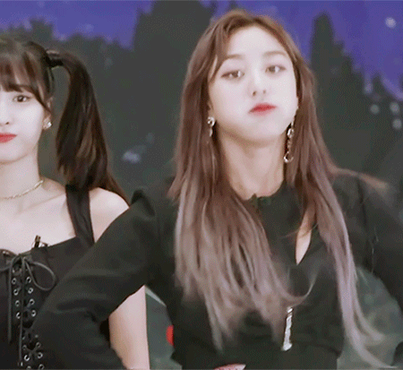 볼빵빵 정연이와 지효.gif | 인스티즈