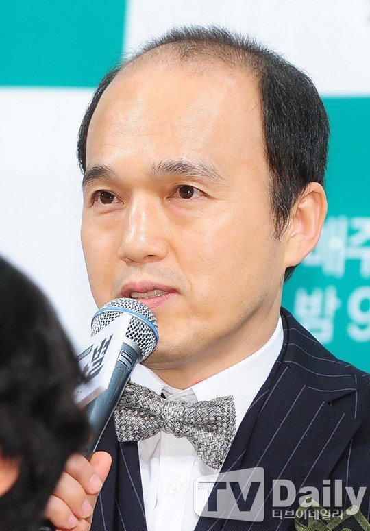 명탐정코난 브라운박사님과 동갑인 남자연예인들 .jpg | 인스티즈