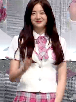 프듀48 한일 연습생의 우정.gif (장규리-노에) | 인스티즈