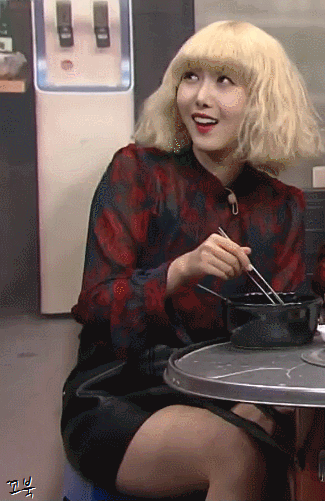 단발머리의 여자친구 신비.gif | 인스티즈