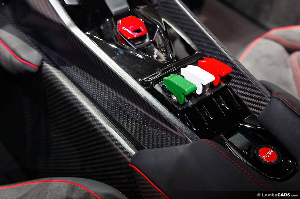 페라리 끝판왕 vs 람보르기니 끝판왕 | 인스티즈