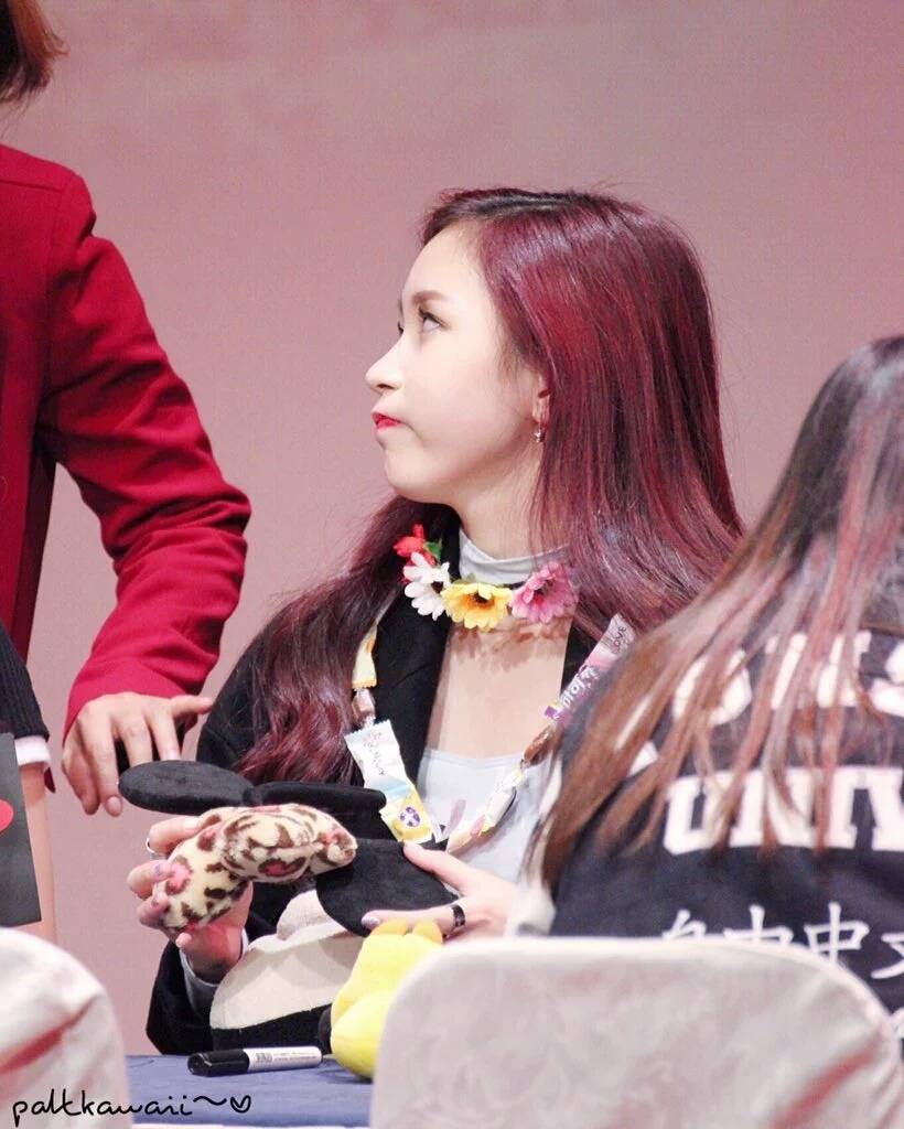 트와이스 미나 입 꾹꾹이........... | 인스티즈