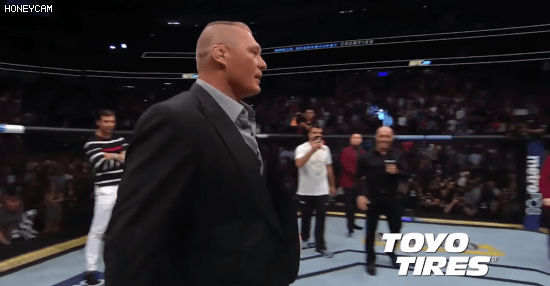 브록 레스너 : 다니엘 코미어 신경전.gif | 인스티즈