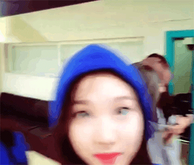 카메라만 보면 놀라는 아이돌 | 인스티즈