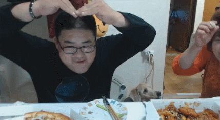 아프리카 방송하시는 현기증 형님.gif | 인스티즈