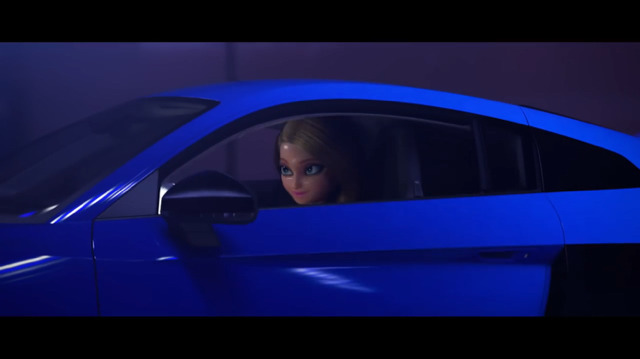 에이 무슨 여자인형이 운전을 해ㅋ 여자인형은 그냥 부엌놀이하는게 다 아니야? | 인스티즈