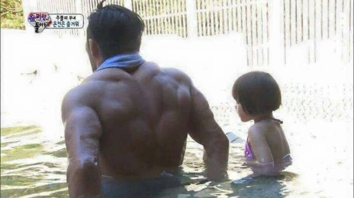 어느 42살 아재의 미친 몸 | 인스티즈