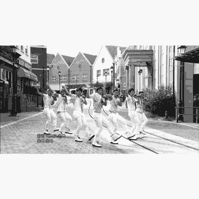 이 정도는 해야 칼군무돌.gif (데이터주의) | 인스티즈