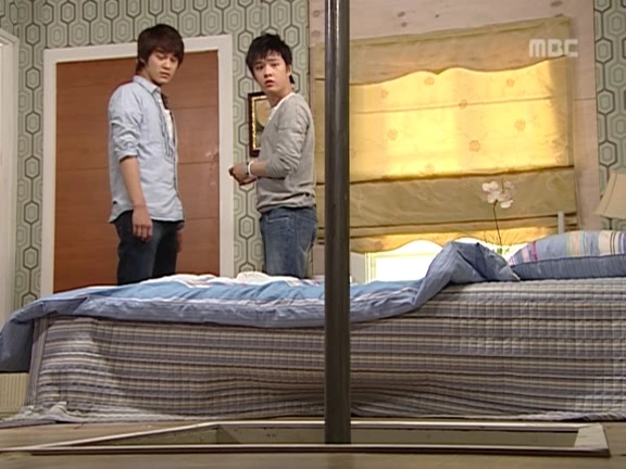 [거침없이하이킥] 집에서 탈출한 준이 ㅋㅋㅋㅋㅋ.jpg | 인스티즈