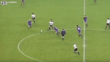 우리나라에 이런 스트라이커가 나오면 얼마나 좋을까요 | 인스티즈