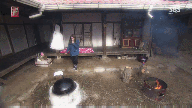 가볍게 무쇠솥뚜껑 여는 김세정(feat.솔비) | 인스티즈