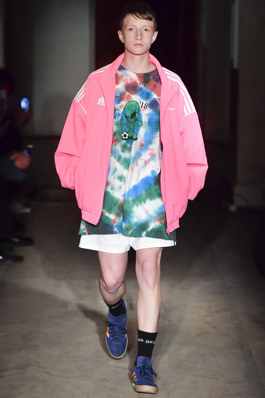 고샤 루브친스키 2018 S/S 남성복 컬렉션 | 인스티즈