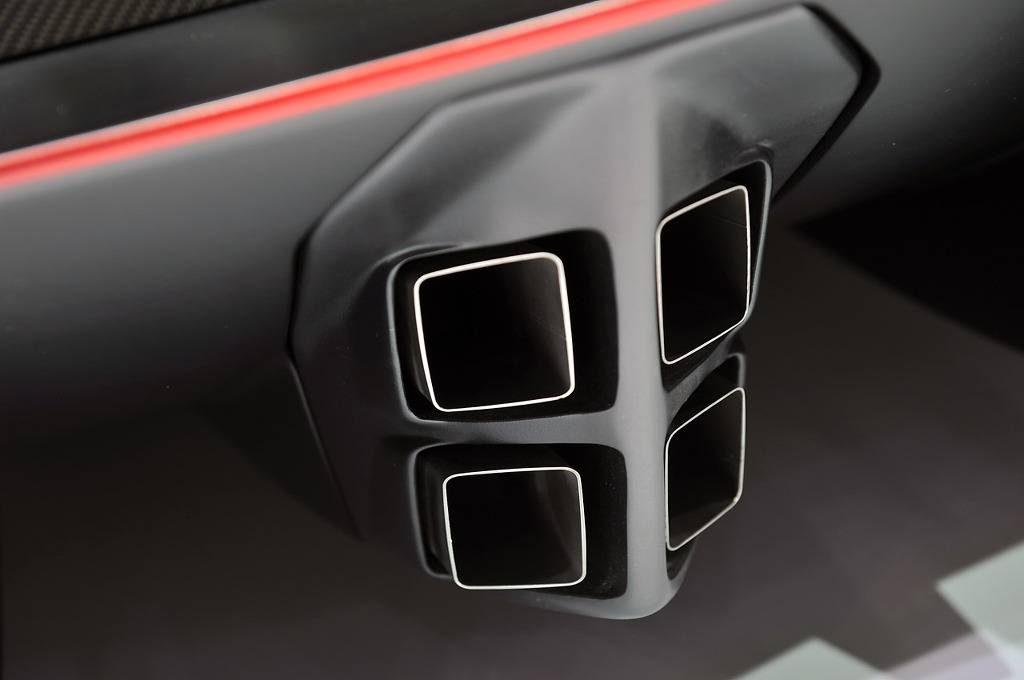 페라리 끝판왕 vs 람보르기니 끝판왕 | 인스티즈