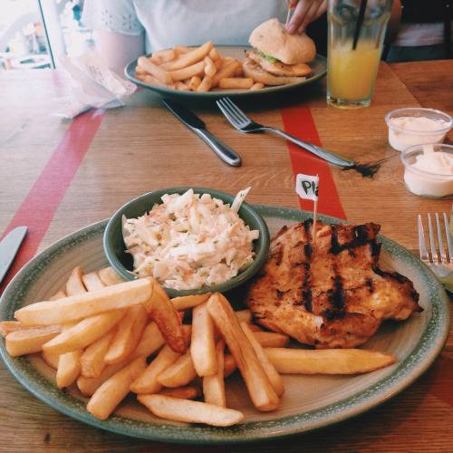 도입하면 대박날것 같은 외국 치킨계의 불닭 | 인스티즈