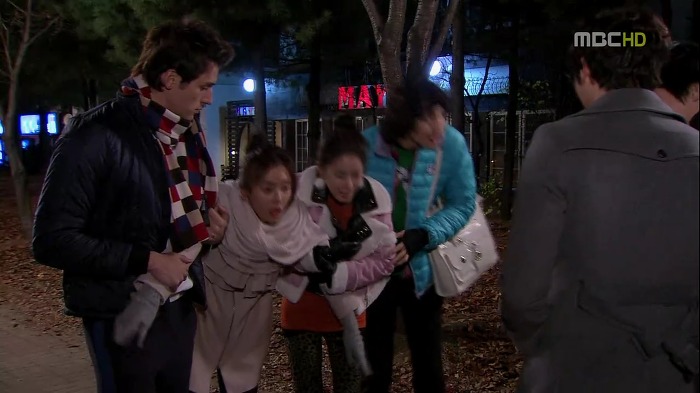 [지붕뚫고하이킥] 고자 이지훈과 책임황.jpg | 인스티즈