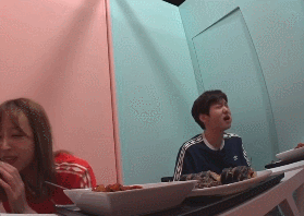 하니가 이창섭한테 잊어달라고 한 표정.gif | 인스티즈