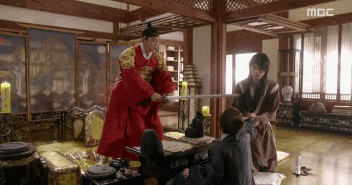 [퐁당퐁당LOVE] 남주한테 팔을 3번이나 짤릴 뻔하는 여주ㅋㅋㅋ | 인스티즈