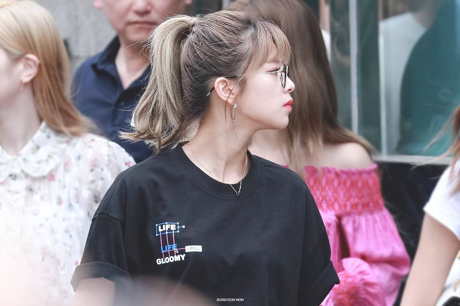 포니테일머리 정연이.jpgif | 인스티즈