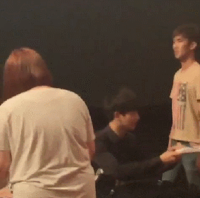 연예인들의 민망한 상황 모음.gif | 인스티즈