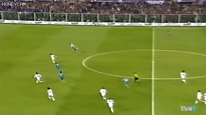 우리나라에 이런 스트라이커가 나오면 얼마나 좋을까요 | 인스티즈