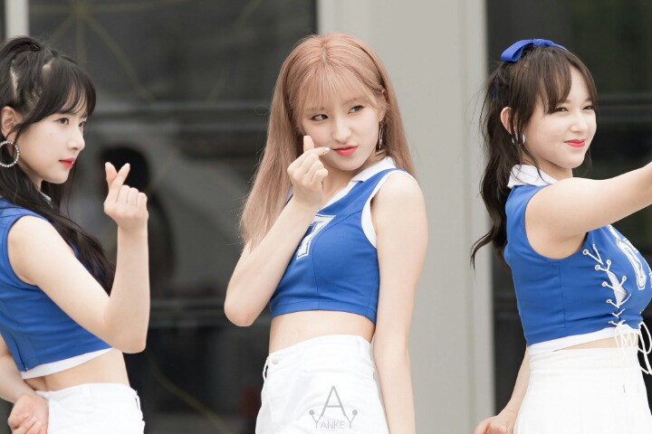 밖에서 새가 기분좋게 울어서 우주소녀 은서 | 인스티즈