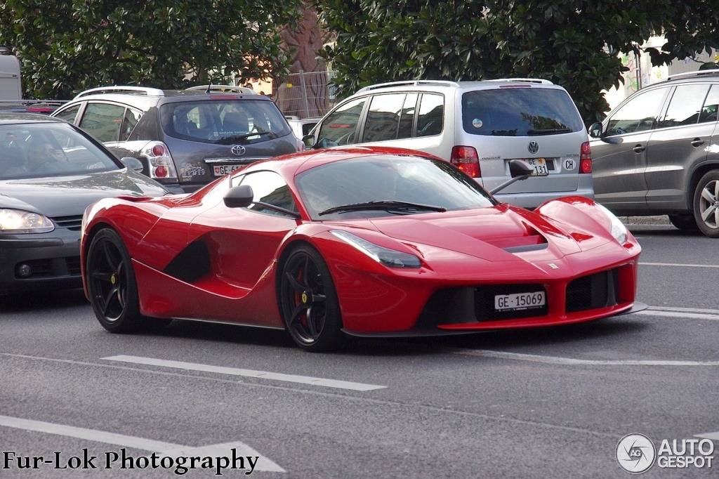 페라리 끝판왕 vs 람보르기니 끝판왕 | 인스티즈