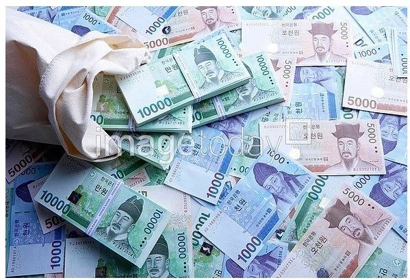 2000만원 받기 vs 사람 패주는 싸움꾼 1명 소환 가능 .jpg | 인스티즈