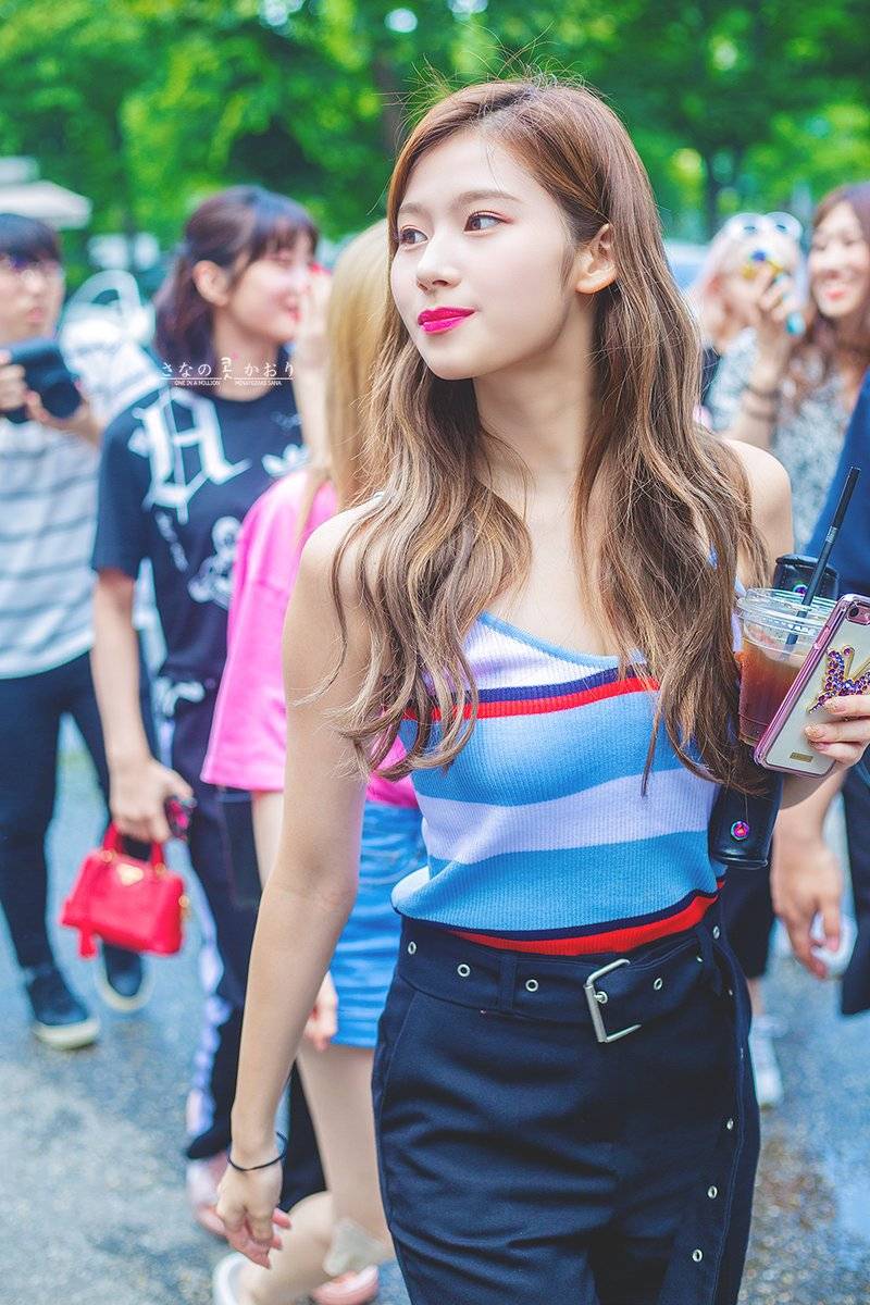 상큼한 트와이스 사나.jpg | 인스티즈