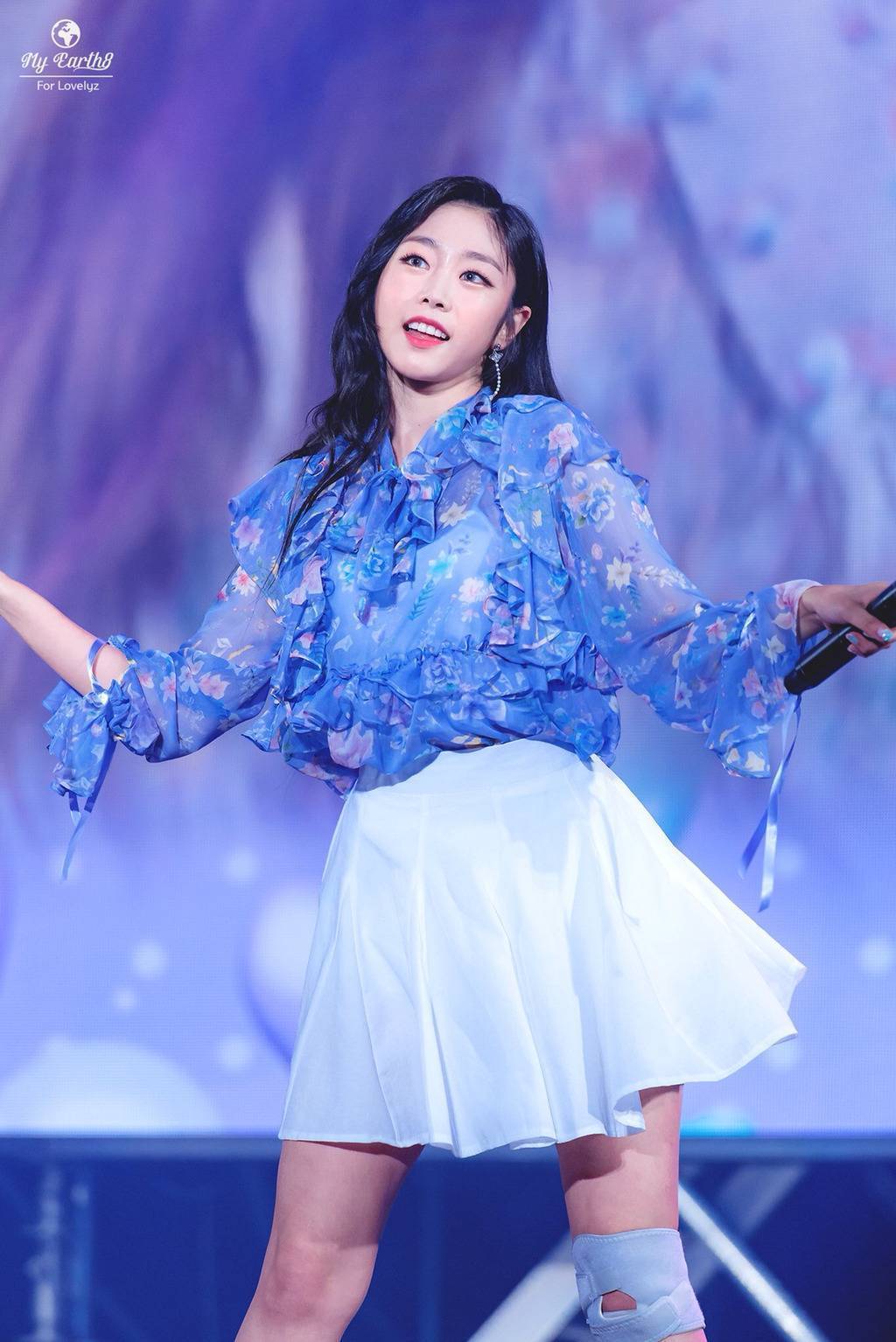 [러블리즈] 하루하루 힘겹게 느껴져서 지수 | 인스티즈