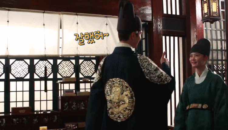 [움짤/데이터주의] 오늘자 구르미 그린 달빛 메이킹 .GIF | 인스티즈