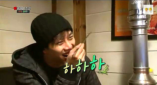 투피엠 택연과 취업준비생인 그의친구 (feat.취준생이 다했잖아요) (저화질캡쳐 주의) | 인스티즈