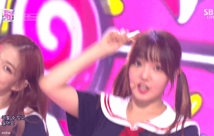 세라복 입고 촬영하는 노지선.gif | 인스티즈