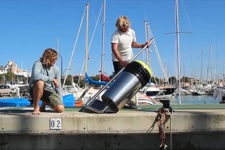 바다위의 쓰레기통 | 인스티즈