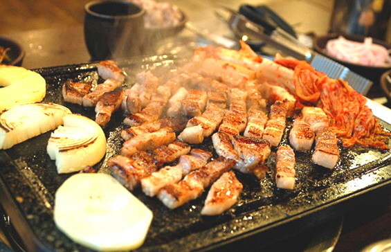 무한대로 옷 사입기 vs 무한대로 음식 사먹기 | 인스티즈