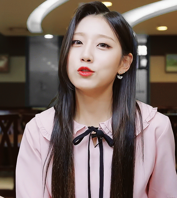 [러블리즈] 저녁에 에스프레소를 마셔서 잠이 오지 않을 것 같아 예인이 | 인스티즈