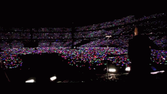 콜드플레이 콘서트의 자일로밴드.gif | 인스티즈