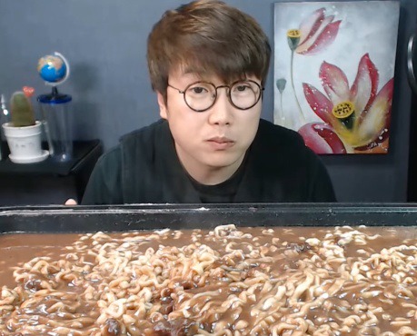 아프리카 bj중 가장 선호하는 남자 먹방 bj는? | 인스티즈