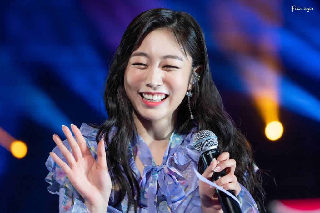 [러블리즈] 하루하루 힘겹게 느껴져서 지수 | 인스티즈