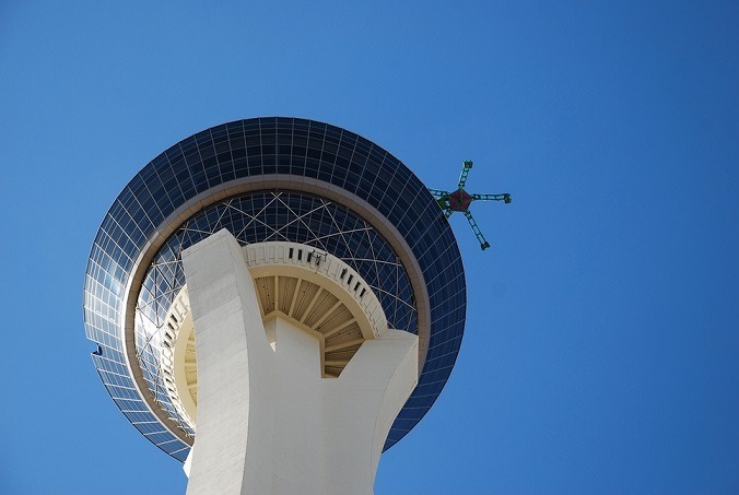 절대 땅을 봐선 안 되는 미국의 미친 놀이기구.jpgif | 인스티즈