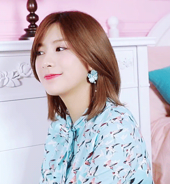 [에이핑크] 잠에서 깨어나는 건 어려운 일이라서 하영이 | 인스티즈