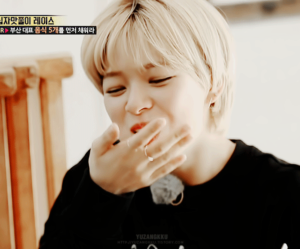 [트와이스] 자리 잘못 앉은 정연이...ㅜㅜ | 인스티즈